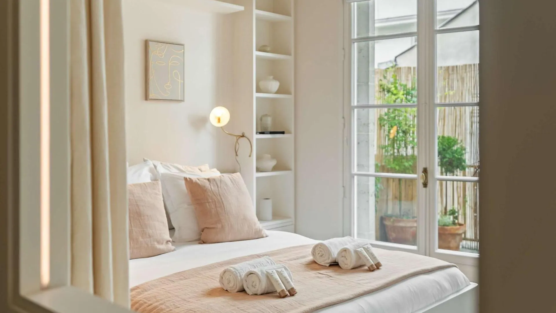 Appartamento Cosy Studio With Terrace Near Notre-Dame Parigi